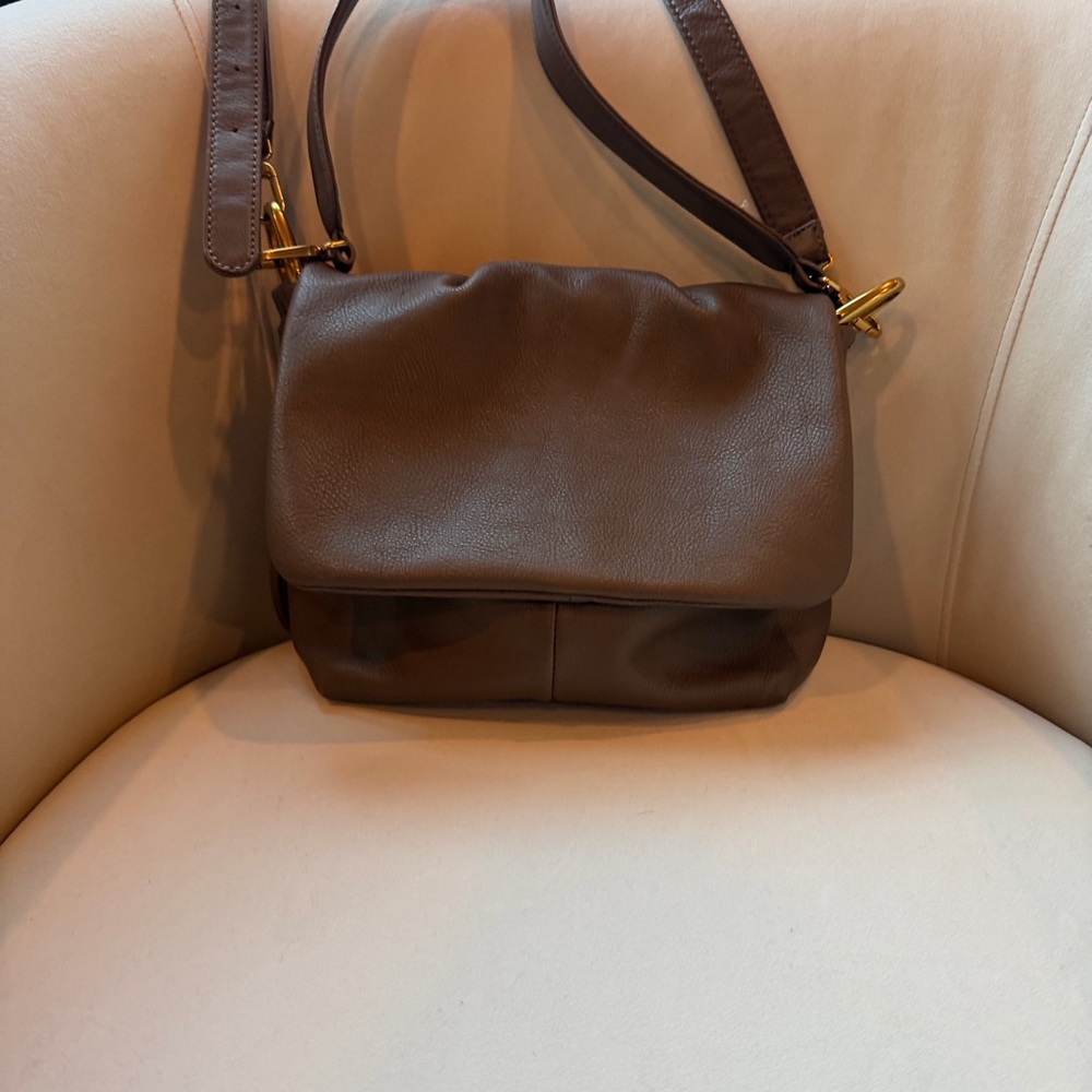 Hobo Harley Convertible crossbody bag with 2 straps and original dust bag.